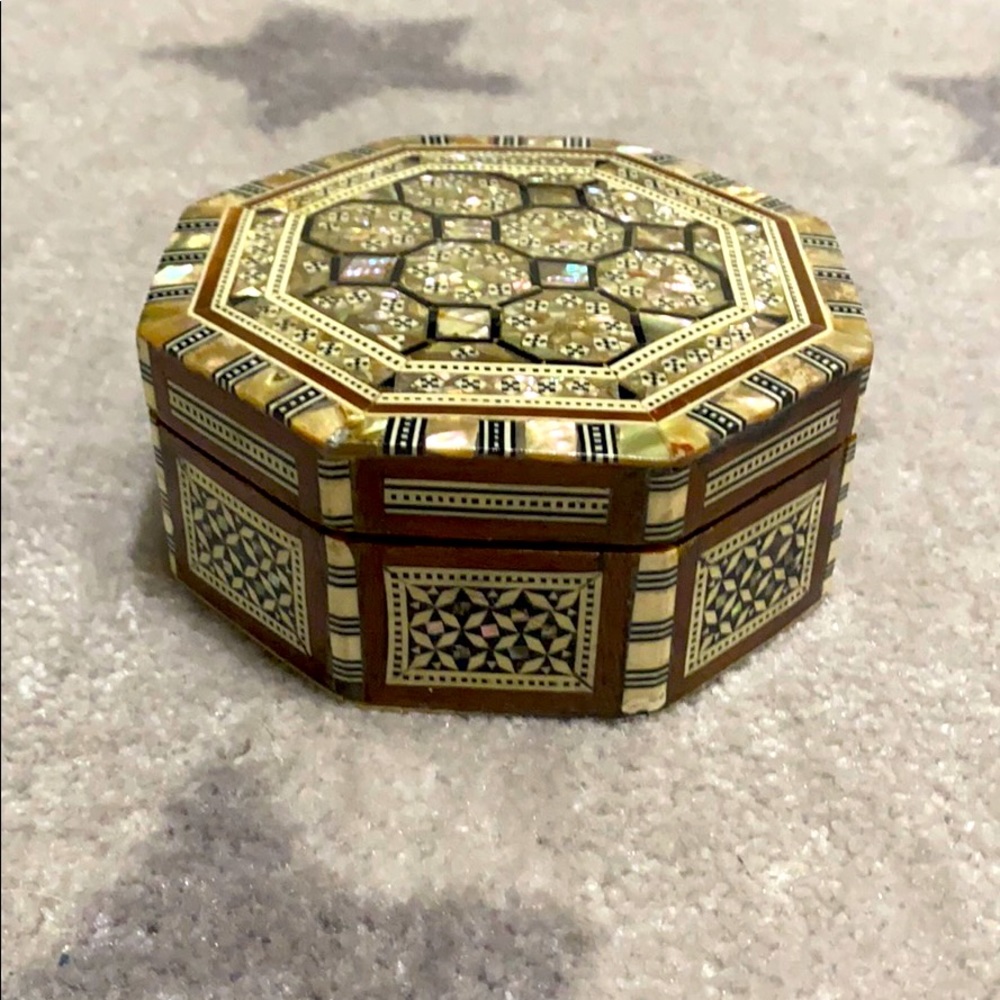 Mother Pearl jewelry box